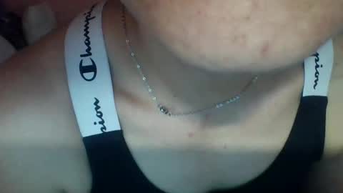 Snapshot of paolamz10 chatting on April 11, 1:04 pm paolamz10 online show from April 11, 1:04 pm