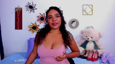 Snapshot of paolitaken chatting on February 15, 8:02 am paolitaken online show from February 15, 8:02 am