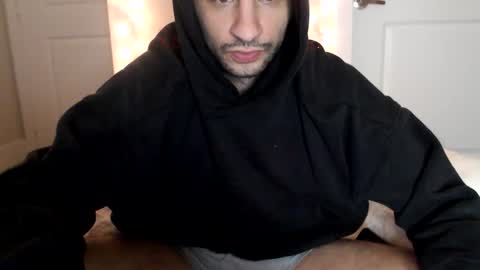 Snapshot of papijakey chatting on January 19, 4:05 am -- New Videos Down Below online show from January 19, 4:05 am