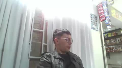 Snapshot of pappi777 chatting on October 31, 4:52 pm pappi777 online show from October 31, 4:52 pm