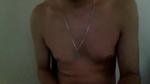 Snapshot of papy_dani33 chatting on April 20, 2:31 pm papy_dani33 online show from April 20, 2:31 pm
