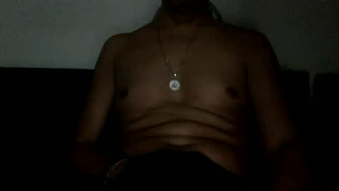 Snapshot of papy_dani33 chatting on June 25, 9:03 am papy_dani33 online show from June 25, 9:03 am