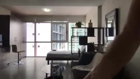 Paradise Bird01 online show from November 5, 8:20 pm