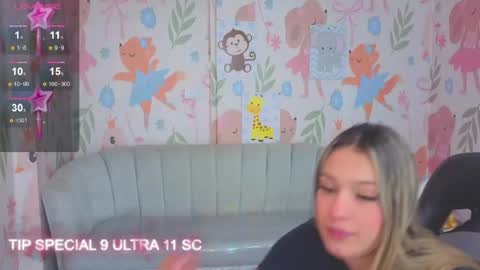 Snapshot of paris09_v chatting on May 10, 1:16 pm PARIS online show from May 10, 1:16 pm