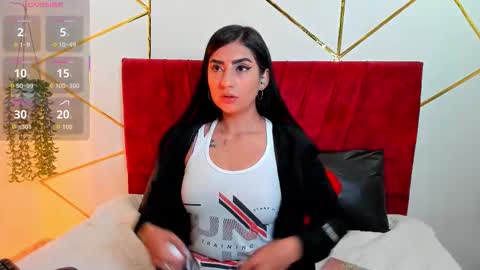 paris_evans_01 online show from January 13, 12:21 pm