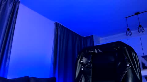 Paris online show from December 29, 2:06 am