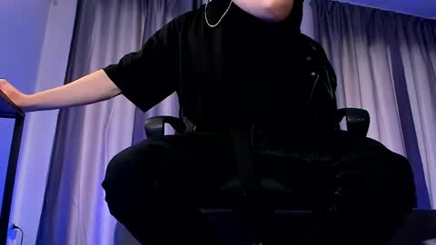 Paris online show from April 9, 6:19 am