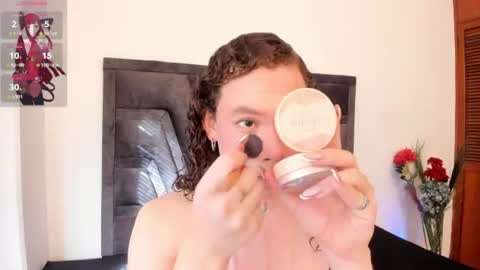 Snapshot of paris_mendez chatting on June 28, 12:33 pm PARIS LOVE online show from June 28, 12:33 pm