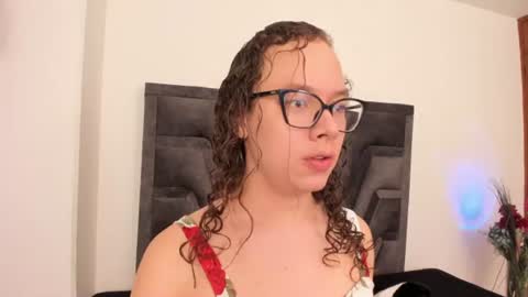 Snapshot of paris_mendez chatting on July 24, 11:08 am PARIS LOVE online show from July 24, 11:08 am