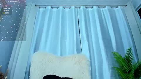 Paris online show from October 9, 3:26 am