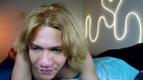 connie online show from December 10, 1:00 am