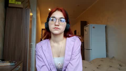 Snapshot of parisstoot chatting on October 31, 7:31 am Michelle online show from October 31, 7:31 am