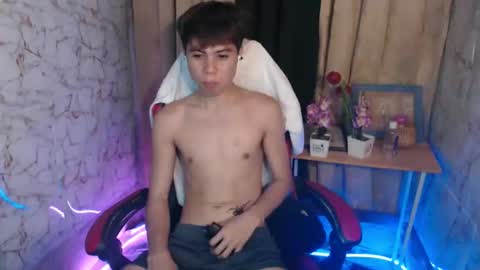 HENRY online show from February 1, 3:27 am