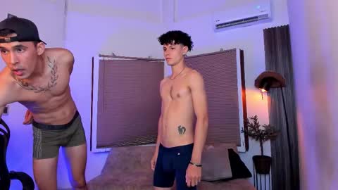 Snapshot of party_guyssex chatting on September 23, 2:03 am liampacoyosh and erick online show from September 23, 2:03 am
