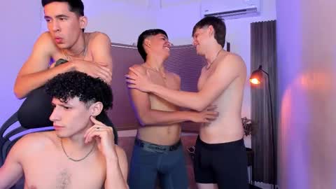 Snapshot of party_guyssex chatting on October 10, 3:05 am liampacoyosh and erick online show from October 10, 3:05 am