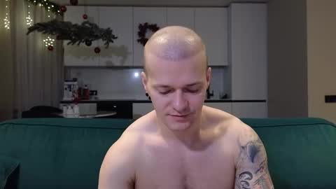 Pashka online show from December 15, 6:28 am