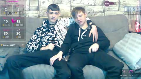 Max tall dark-haired guy with tattoos and Phil blond-haired online show from April 23, 2:13 am