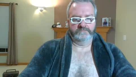 Snapshot of passporttraveler1 chatting on December 24, 3:05 am passporttraveler1 online show from December 24, 3:05 am