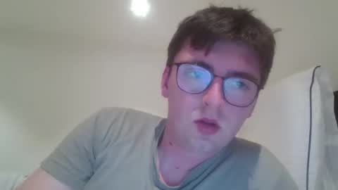 Snapshot of patat1996 chatting on April 5, 4:26 pm patat1996 online show from April 5, 4:26 pm