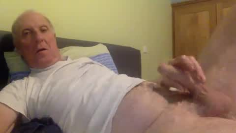 Snapshot of patibulaire1912 chatting on June 29, 10:43 pm Pati24 online show from June 29, 10:43 pm
