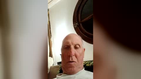 Snapshot of patibulaire1912 chatting on July 23, 9:02 pm Pati24 online show from July 23, 9:02 pm