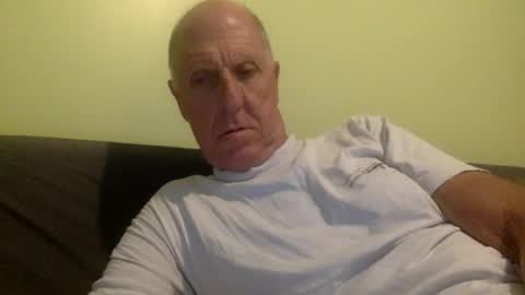 Snapshot of patibulaire1912 chatting on August 1, 8:19 pm Pati24 online show from August 1, 8:19 pm