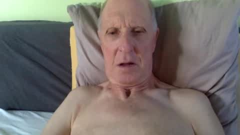Snapshot of patibulaire1912 chatting on August 7, 3:58 pm Pati24 online show from August 7, 3:58 pm