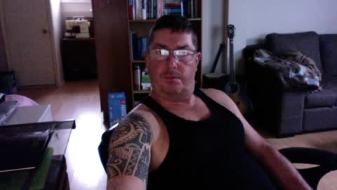 Snapshot of patmilll chatting on May 3, 12:00 pm patmilll online show from May 3, 12:00 pm