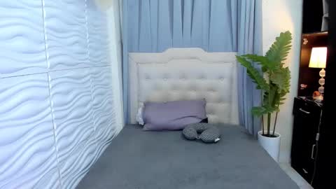 Snapshot of patricia_miller08 chatting on September 22, 4:25 am patricia_miller08 online show from September 22, 4:25 am