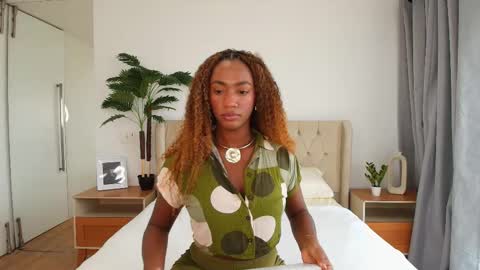 Snapshot of patricia_rosse21 chatting on January 8, 11:45 am Patricia Rossi online show from January 8, 11:45 am