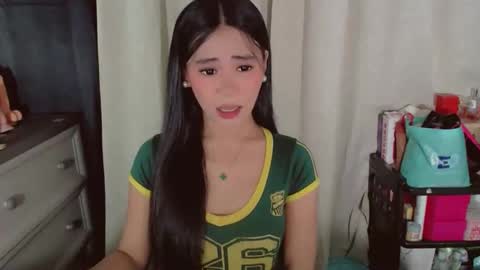 Snapshot of patricialovesyou chatting on June 2, 9:22 am PATRICIA online show from June 2, 9:22 am
