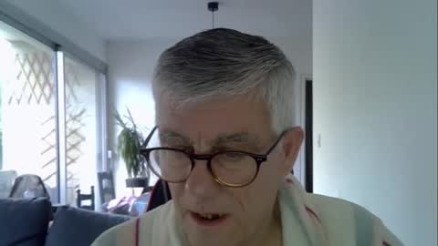 Snapshot of patrick5275 chatting on April 26, 5:38 am patrick5275 online show from April 26, 5:38 am