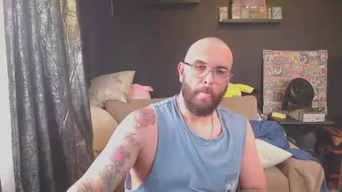 patrickmorris92 online show from April 15, 8:21 am