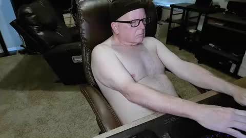 Snapshot of patrickstroking chatting on June 14, 5:48 pm patrickstroking online show from June 14, 5:48 pm