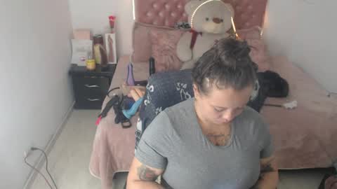 patty squirt87 online show from April 8, 12:38 pm