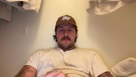 Snapshot of pattys_worlds chatting on April 22, 11:28 pm Patty online show from April 22, 11:28 pm