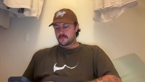 Snapshot of pattys_worlds chatting on April 23, 11:51 pm Patty online show from April 23, 11:51 pm