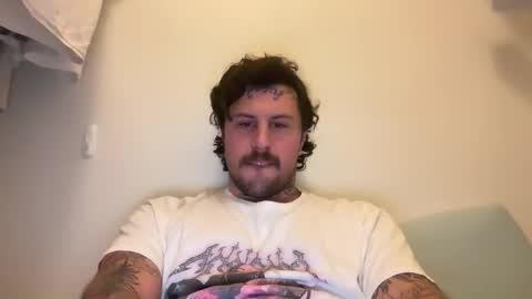 Snapshot of pattys_worlds chatting on April 25, 12:30 pm Patty online show from April 25, 12:30 pm