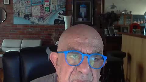 Snapshot of patvac chatting on April 14, 12:05 am patvac online show from April 14, 12:05 am
