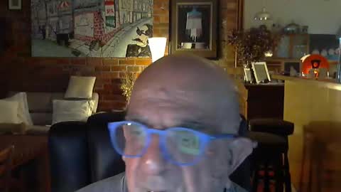 Snapshot of patvac chatting on April 14, 2:01 pm patvac online show from April 14, 2:01 pm