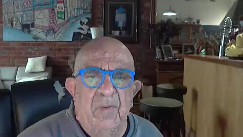 Snapshot of patvac chatting on April 18, 10:32 pm patvac online show from April 18, 10:32 pm