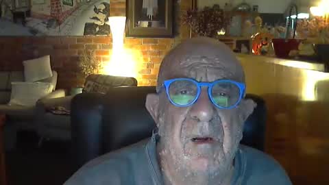 Snapshot of patvac chatting on April 25, 3:09 pm patvac online show from April 25, 3:09 pm