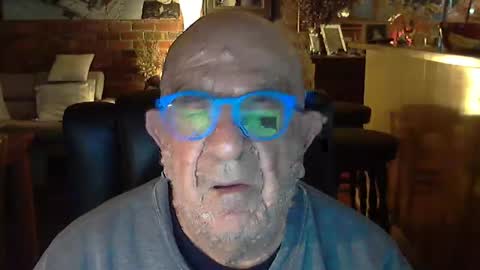 Snapshot of patvac chatting on April 29, 4:00 pm patvac online show from April 29, 4:00 pm