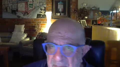 Snapshot of patvac chatting on May 14, 2:13 pm patvac online show from May 14, 2:13 pm