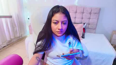 pau cute online show from October 22, 7:46 pm