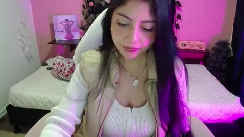 pau cute online show from October 30, 3:02 pm