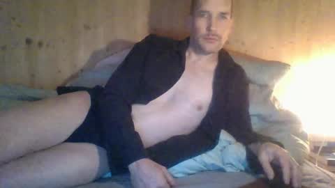 paueriwan online show from January 8, 8:05 am