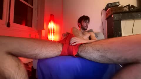 Snapshot of paul442386 chatting on May 3, 8:37 pm paul442386 online show from May 3, 8:37 pm
