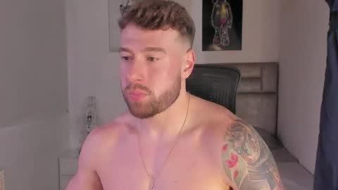 PAUL ROGER online show from March 21, 10:35 pm