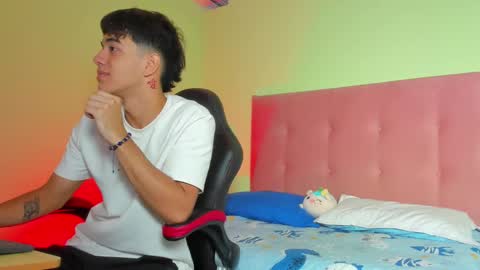 paul_sexycock online show from January 25, 12:16 pm